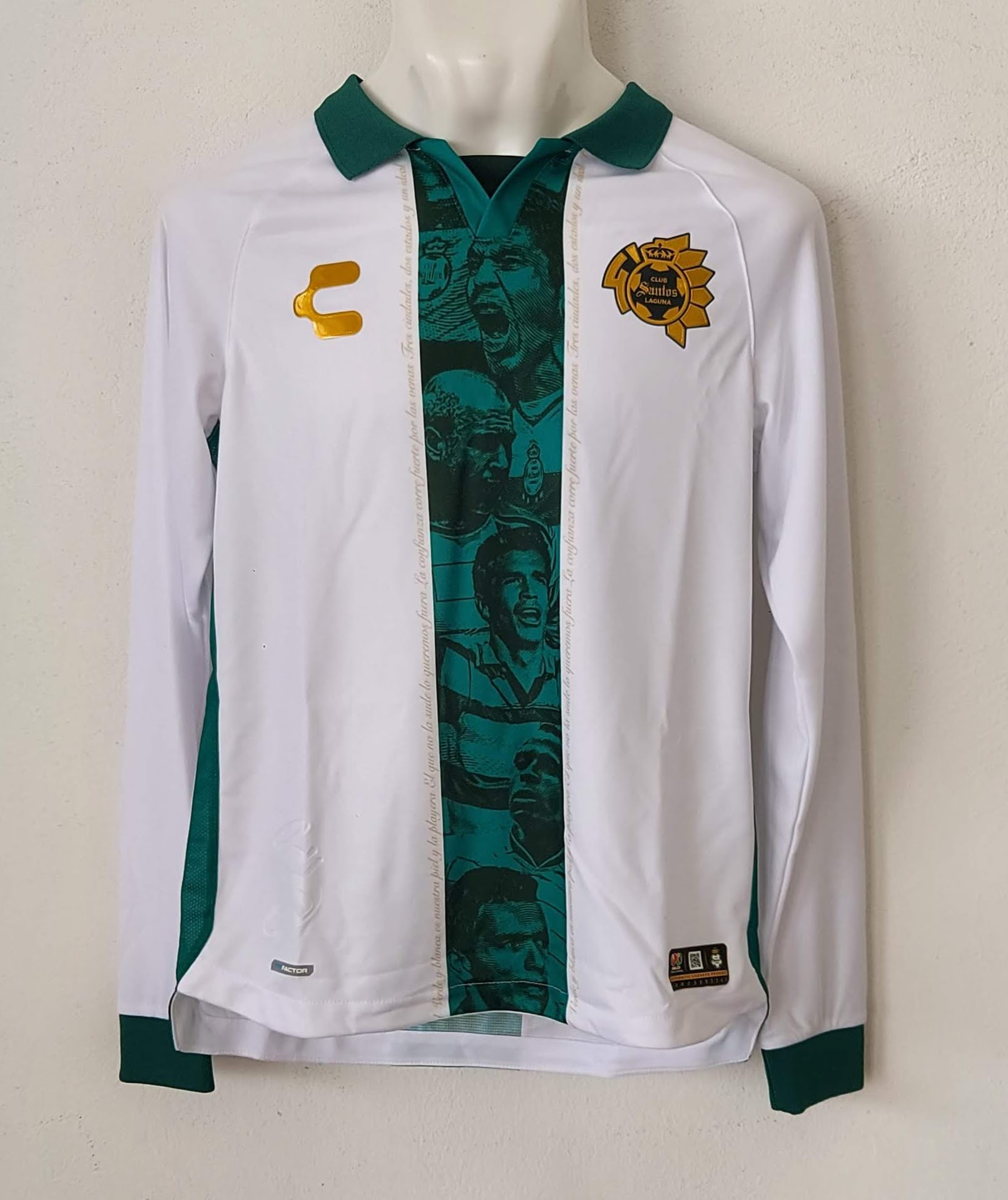 JERSEY CONMEMORATIVO 40 ANIVERSARIO SANTOS LAGUNA